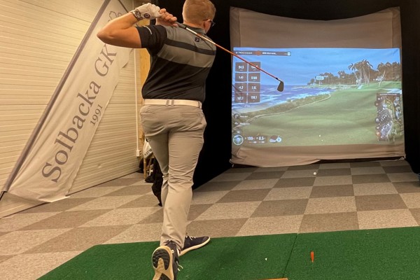 Boka golflektion i studion