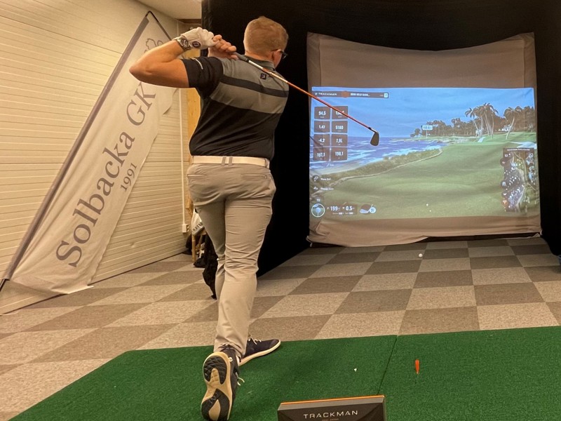 Boka golflektion i studion