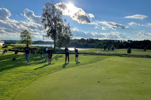 Kom i form golfkurser i augusti
