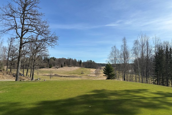 Banan öppnar 11 april